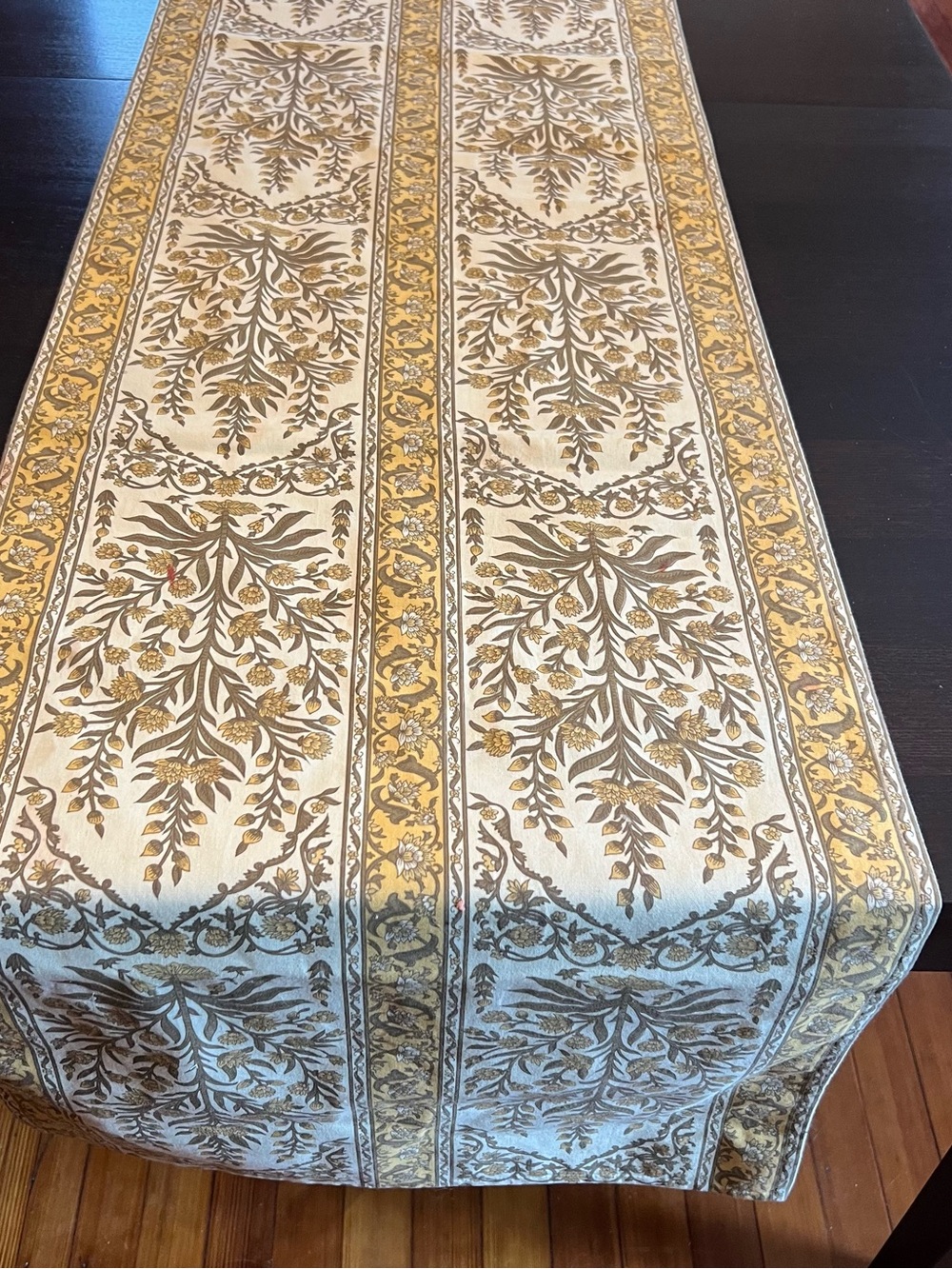 Pottery Barn Bloom Tree Botanical Table Runner